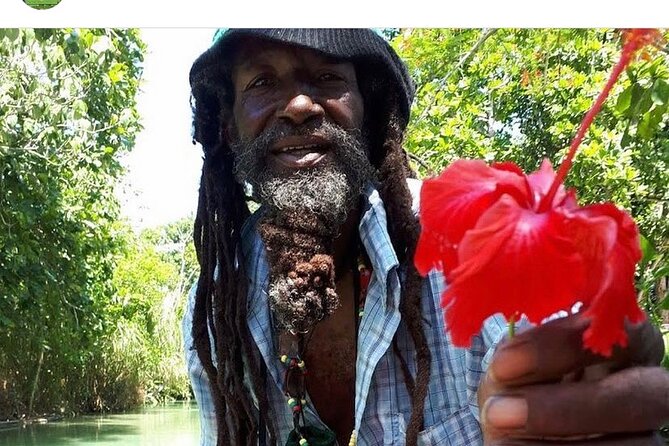 1 Hour Private Rafting Experience in Jamaica - A quiet hour on the White River