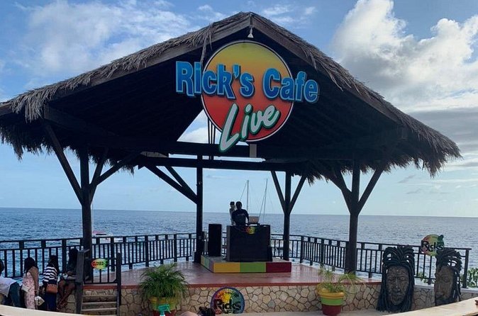 7 Mile Beach and Rick's Cafe in Negril from Montego Bay Private Tour - Who will enjoy this Negril day most?