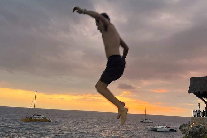 7 Mile Beach Party Catamaran Cruise with Snorkeling & Ricks Cafe - The long ride west from Montego Bay