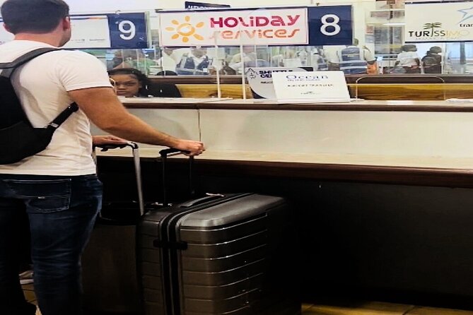 AirBnB/Hotel MBJ Airport Shuttle to all areas -one way/round trip - Drivers can make the difference