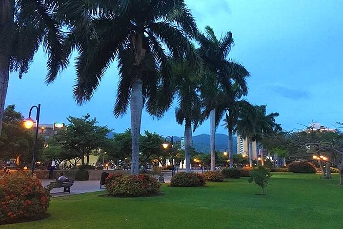 Airport Group Transfers-Kingston - Why private group pricing can work
