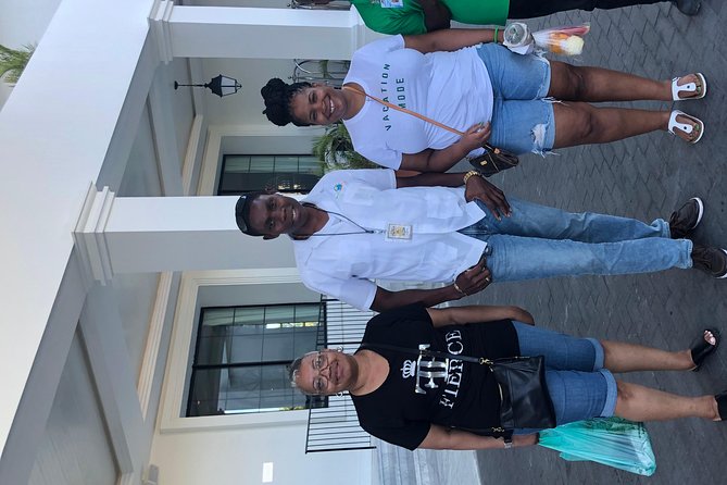 Airport MBJ Round Trip Transfers, to Montego Bay Airbnb & Resorts - From Sangster Airport to your Montego Bay accommodation