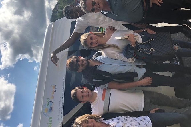 Airport MBJ Round Trip Transfers, to Montego Bay Airbnb & Resorts - Service quality and the human touch