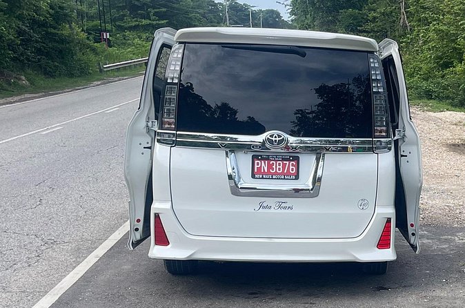 Airport Pickup, Dropoff to any Resort or Airbnb in Montego Bay - The direct route to your resort or Airbnb