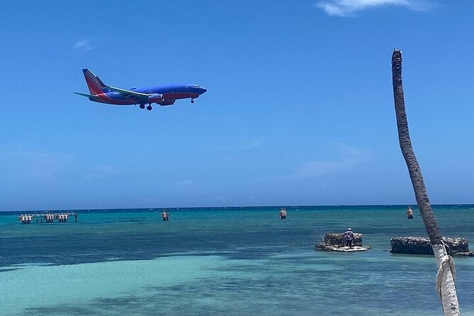 Airport Round-Trip Transfers To Negril From Sangster’s International Airport - A closer look at the airport arrival process