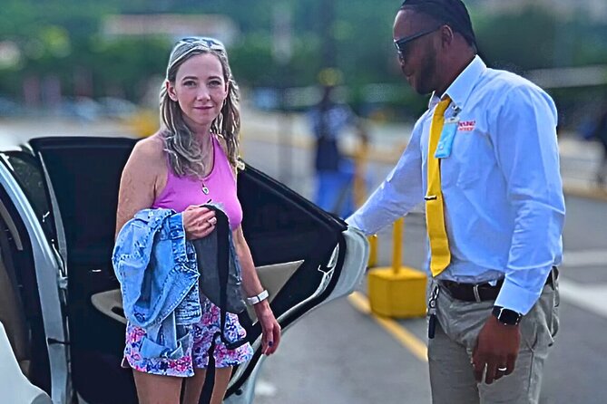 Airport Shuttle from Montego Bay (MBJ) to Hotel - Why the $12 fare can be good value