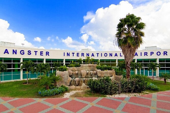 Airport Shuttle from Montego Bay (MBJ) to Hotel - Vehicle comfort is usually fine, but not assured