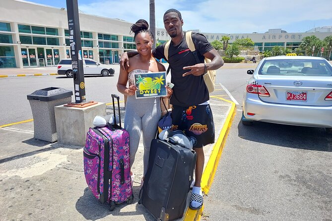 Airport Transfer Montego Bay: Riu Montego / Reggae / Palace - Leaving Sangster Airport with less fuss