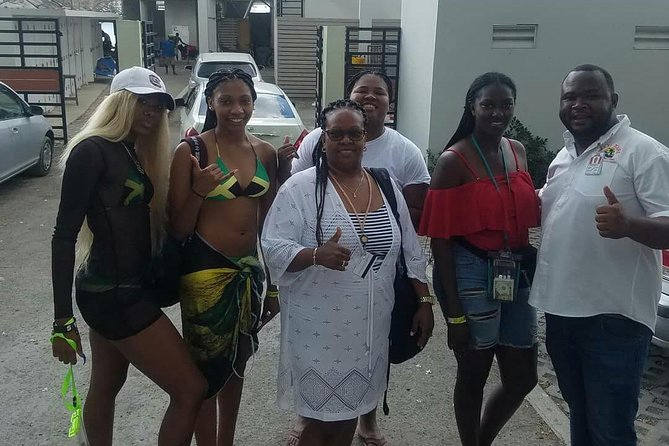 Airport Transfer To Riu Hotel Ocho Rios - The Approximately One-Hour Ride to Riu Ocho Rios