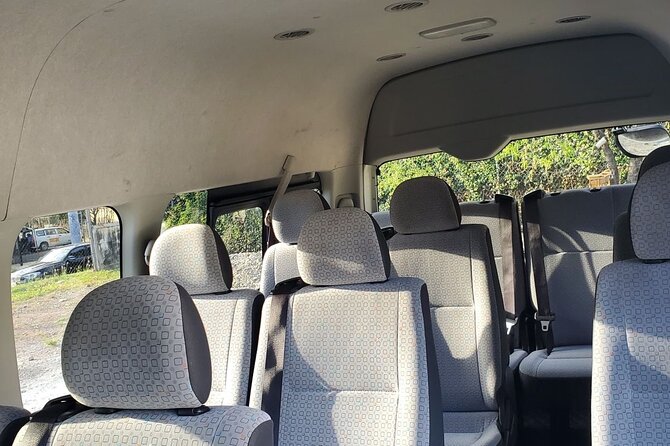 Airport Transfers Private: Montego Bay-hotels,villas & Airbnb - A fast start at Montego Bay airport