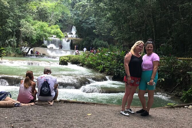 Appleton estate,YS Falls,Black River Safari,Pelican Bar(any 3of4) - Appleton Estate as the fourth choice