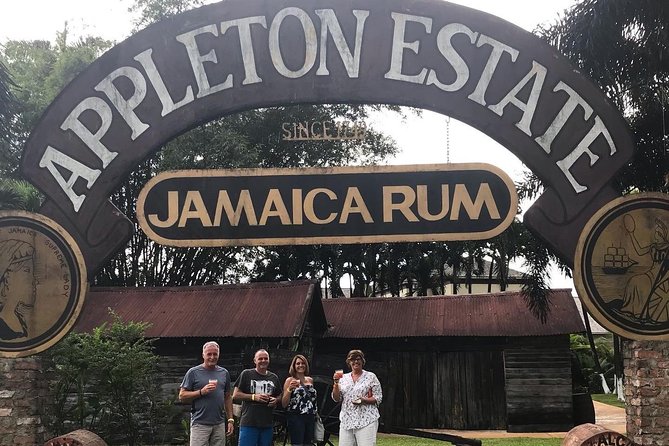 Appleton Rum Factory, Ys Falls, Black River Safari, Floyd’s Pelican Bar - The driving, timing, and private format