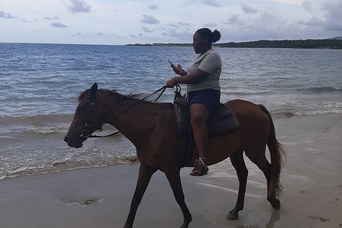 Aqua Fun Tours Dunns Falls, River Tubing and Horse Back - Floating the White River