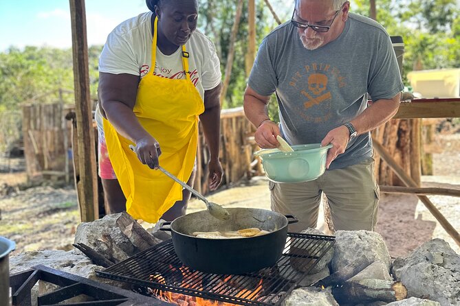 Authentic Jamaican Cooking Experience in the Mountain from mobay - Choosing ingredients at a Jamaican market