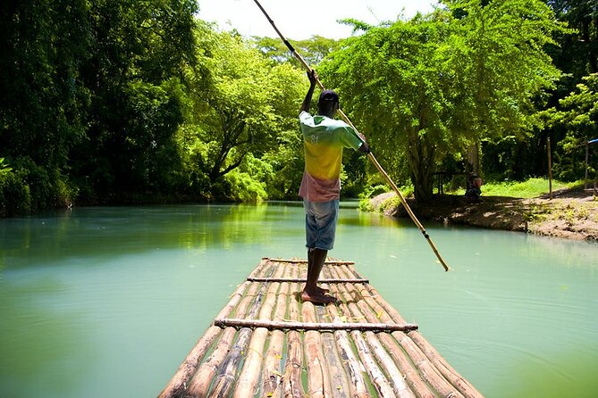 Bamboo rafting and Horseback ridding - A slow hour on the White River