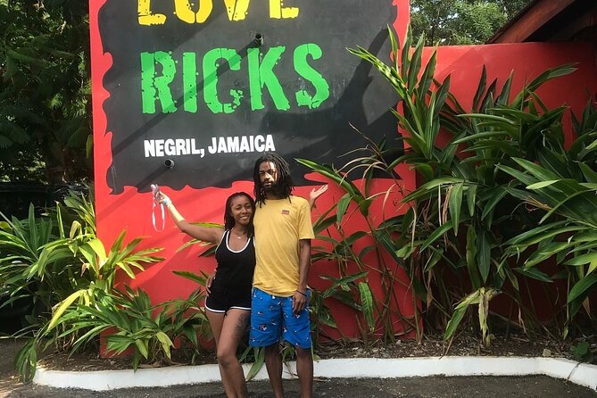 Bamboo Rafting and Rick Cafe Negril Private Tour - Five hours at Rick’s Cafe