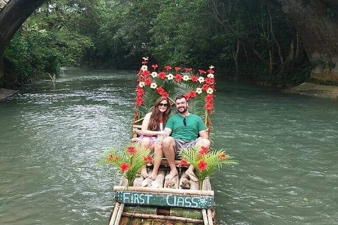 Bamboo Rafting With foot massage - What the captain adds to the ride