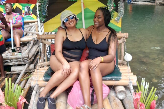 Bamboo rafting with Limestone Foot Massage free rum taste - The limestone foot massage on the river