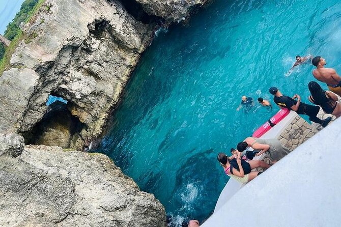 Beautiful Sunset Tour at the Rick's Cafe in Negril - The important question: sunset tour or morning river trip?