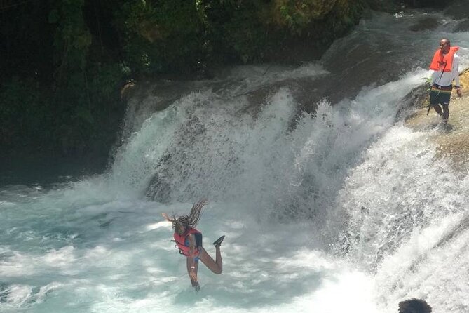 Blue Hole and Dunn's River Adventurous and hiking waterfalls from Ocho Rios - The physical side: choose your own level, but keep moving