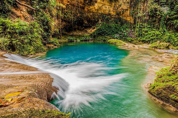 Blue Hole and Dunn's River Falls from Ocho Rios - Why the short schedule matters