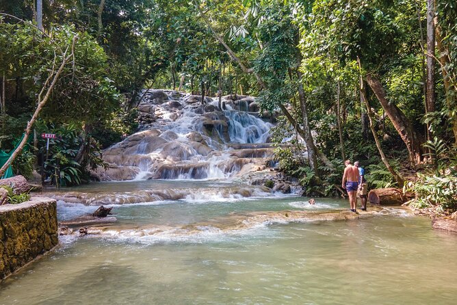 Blue Hole and Dunn's River Tour (Entrance Fees Not Included) - Why this Ocho Rios combination works