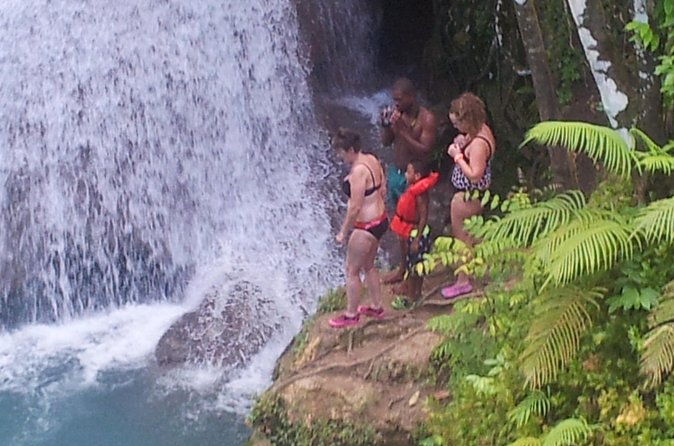 Blue Hole and Dunns River Falls from Falmouth - Scotchies gives lunch a local angle
