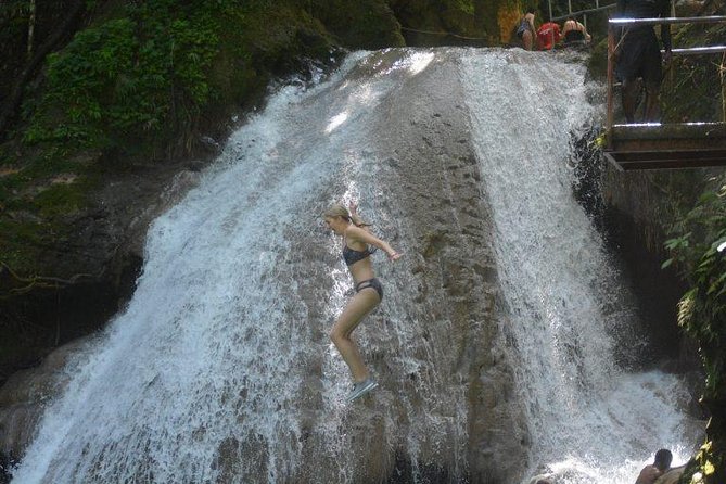 Blue Hole and Secret Falls plus Dunn's River Falls Combo Tour - What to pack for the waterfalls