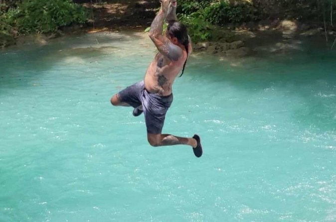 Blue Hole and Shopping in Ochi Rios - A local-food option, with clear expectations