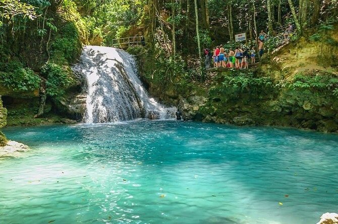 Blue Hole Falls with Horseback Ride Adventure from Montego Bay - What the guide service adds