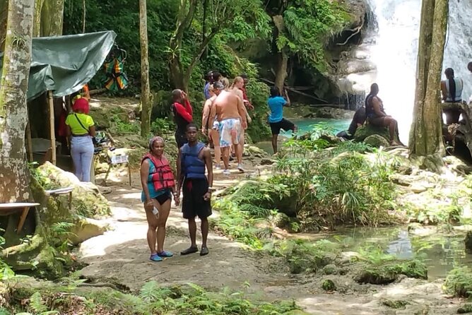 Blue Hole/Secert falls and Dunns River Combo Tour - What to bring and what costs extra