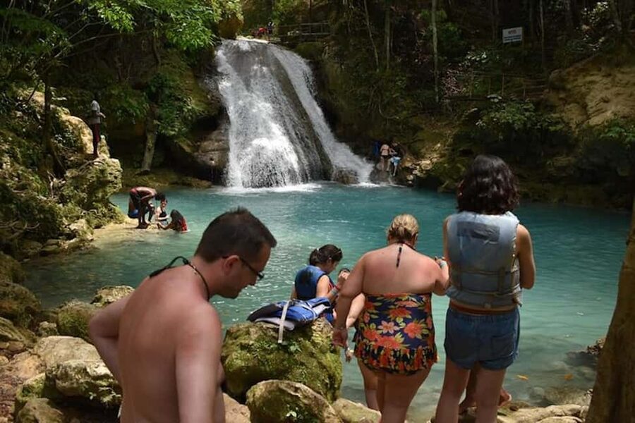 Blue Hole, Secret Falls, and Dunn's River Falls Combo Day-Tr - Dunn’s River Falls is the famous climb