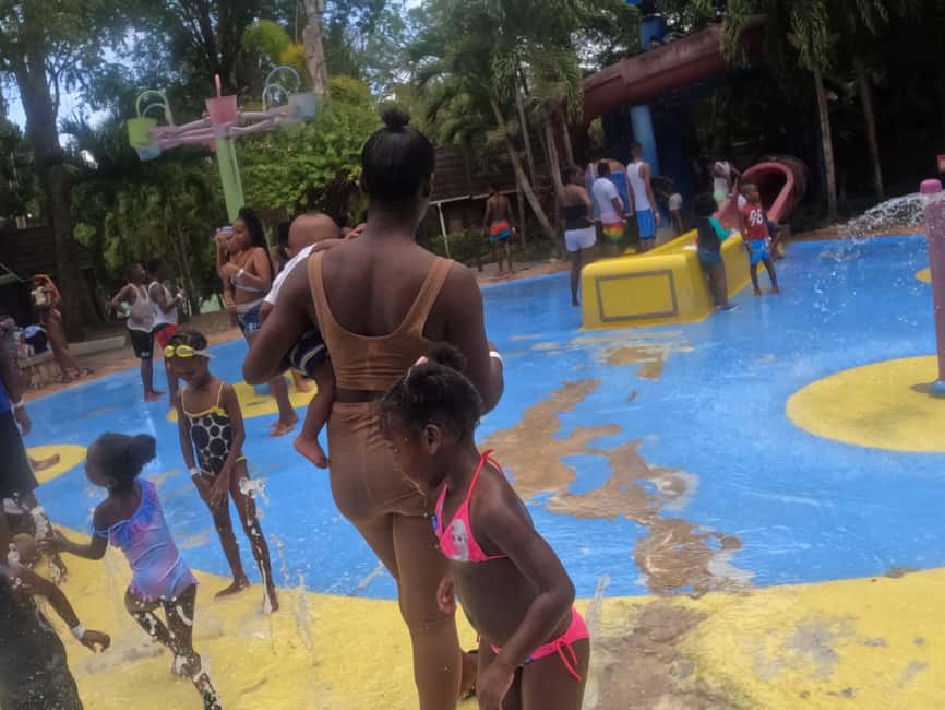 Blue Hole, Secret Falls, River Tubing and Dunn's River Falls - Cool Blue Hole and Secret Falls: the strongest part of the outing