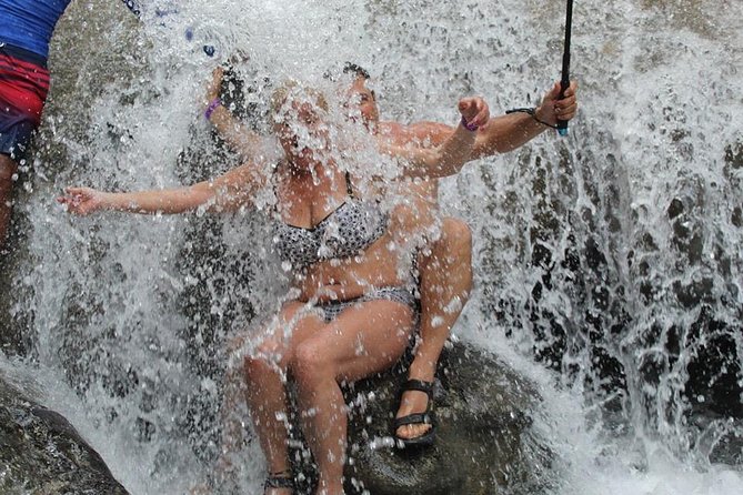 Blue Hole waterfalls from Runaway bay - Key things to know before you book