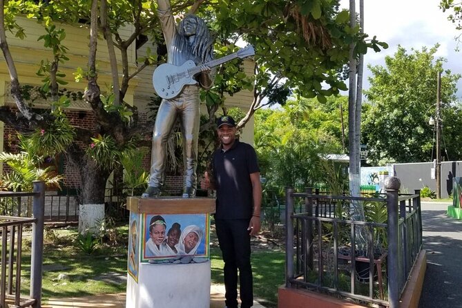 Blue Mountain Coffee, Bob Marley and Art Tour from Montego Bay - From Montego Bay to Spanish Town’s Emancipation Square