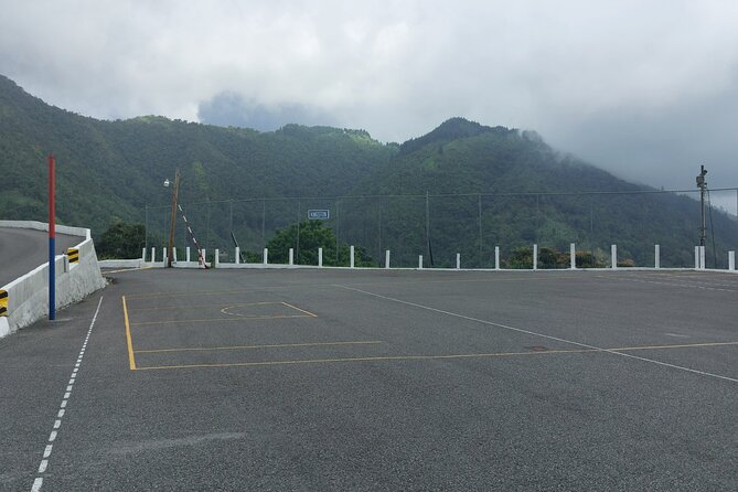 Blue Mountain Sight-Seeing & Nature Trail Hike with Private Guide - Newcastle and its military past