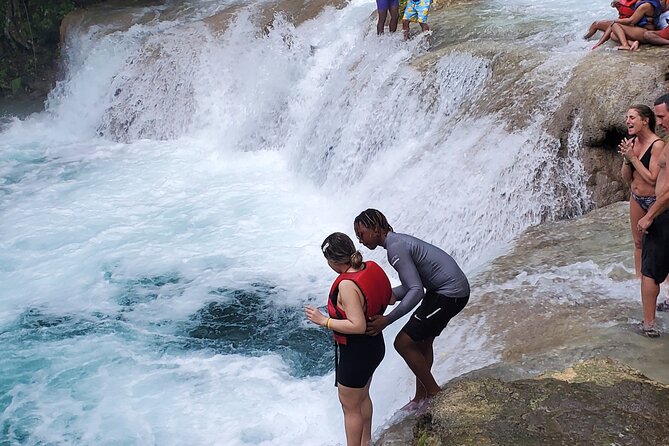 Bluehole and Bamboo Rafting from Montego Bay - How the guides shape the experience