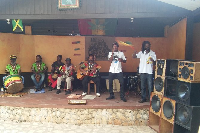 Bob Marley Mausoleum Tour from Ocho Rios - The 1.25-hour drive from Ocho Rios