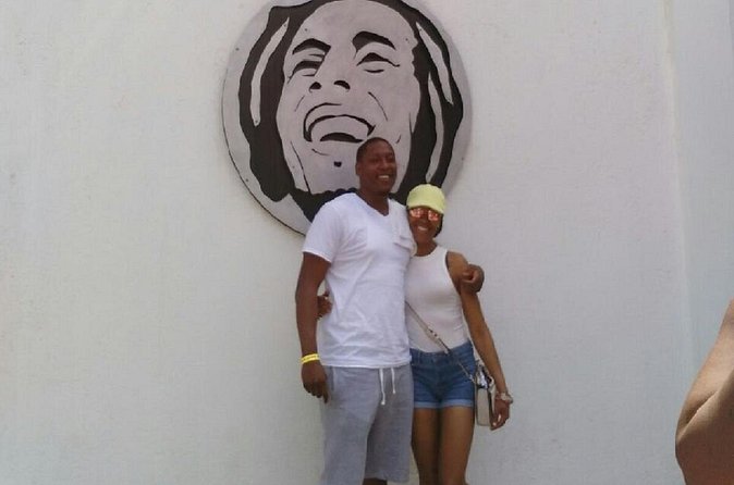 Bob Marley Mausoleum Tour, Nine Miles Jamaica from Montego Bay - What the 4.8 rating tells you