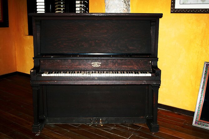 Bob Marley Museum Full Day Tour from Montego bay - Lunch at Island Grill