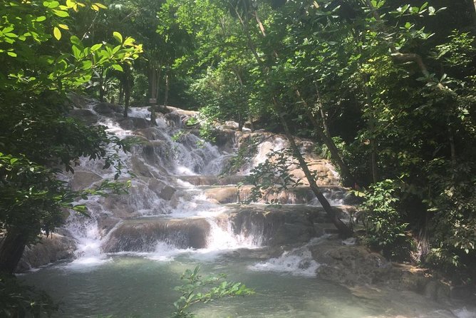 Bob Marley Nine Mile and Dunns River Combo from Ocho Rios - Dunn’s River Falls from beach to top