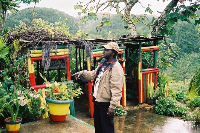 Bob Marley Nine Mile Tour from Ocho Rios - Paying respects at the Marley mausoleum