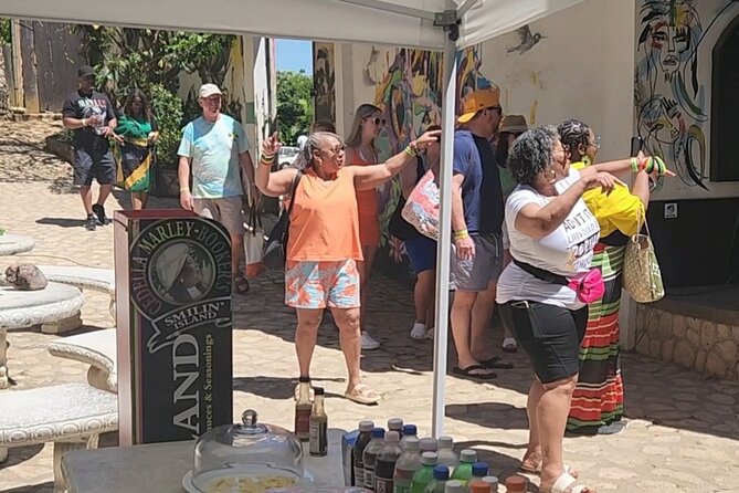 Bob Marley Nine Miles Shuttle with admissions. . - Visiting the mausoleum with a guide