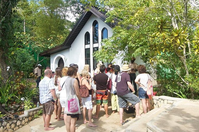 Bob Marley Nine Miles, sightseeing and local food and fruit stop - Is $125 a fair price?