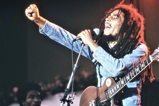 Bob Marley's Nine Mile Admission and Guided Tour from Montego Bay - Leaving Montego Bay for the hills