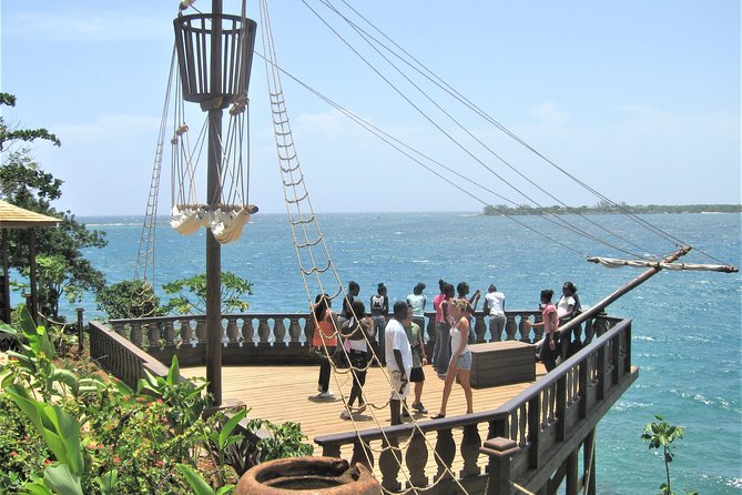 Bob Marley's Nine Mile Admission and Guided Tour from Montego Bay - The church and final resting place