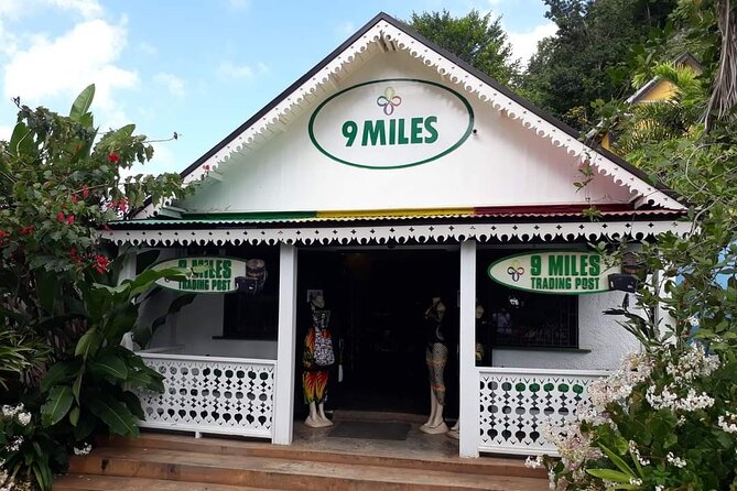 Bob Marley's Nine Mile Tour with Admission from Montego Bay - Why Nine Mile matters to Bob Marley fans