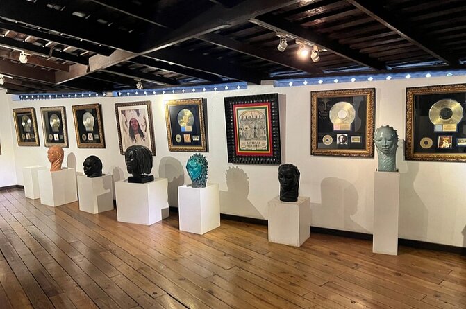 Bob Marley's Nine Mile Tour with Admission from Montego Bay - Arriving at Bob Marley’s birthplace