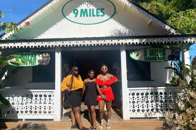 Bob Marley's Nine Mile Tour with Admission from Montego Bay - Leaving Montego Bay for the hills