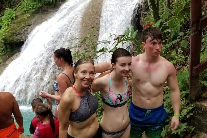 Chuck Norris Secret Falls/Blue Hole - The journey from Montego Bay to Ocho Rios